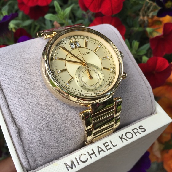 New Michael Kors Women’s Sawyer Gold Tone  Watch $275